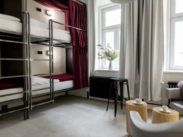 wake-up-hostel-sestiluzkovy-1